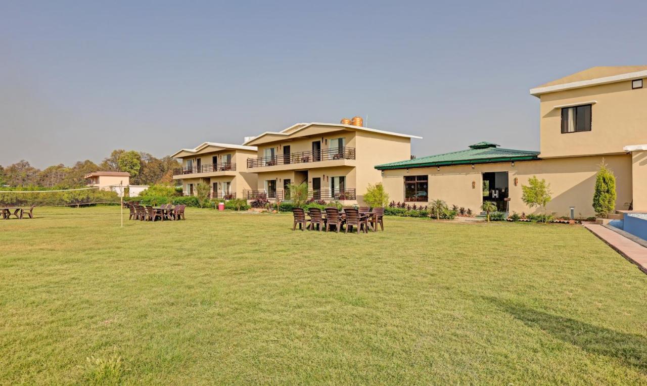 Treebo Kaira Resort With Pool View, 5 Km From Jim Corbett Jungle Safari Rāmnagar Exterior foto